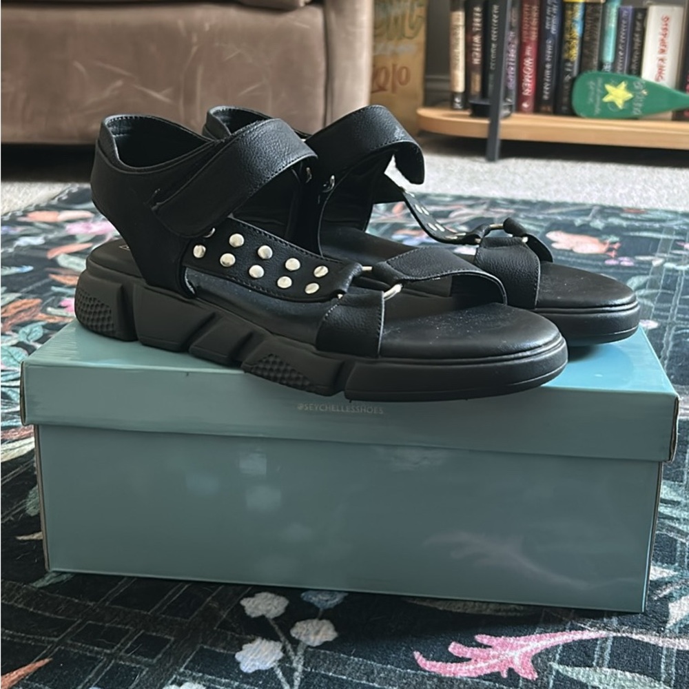 Dirty Laundry Black Studded Sandals